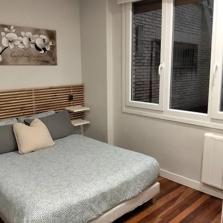 Guggenheim Riverview Hbi01297 * Bilbau