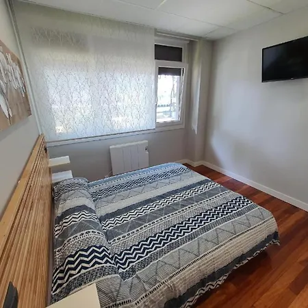 Guggenheim Riverview 5 Bedrooms * Bilbao