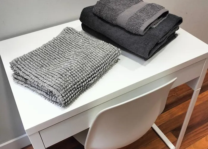 Guggenheim Riverview Hbi01297