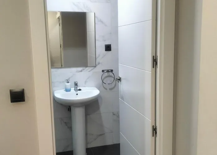 Guggenheim Riverview Hbi01297 *