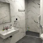 Guggenheim Riverview Hbi01297 Gasthof