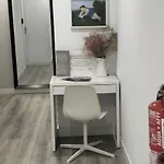 Guggenheim Riverview Hbi01297